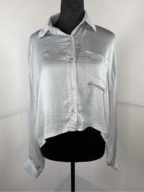 Glam Silver Satin Button Front Blouse Long Sleeve Size Small